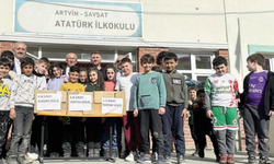 Şavşat Atatürk İlkokulu Örnek Bir Dayanışma Sergiledi
