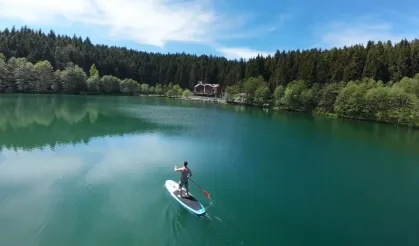 Şavşat Karagöl’de Kürek Sörfü Keyfi