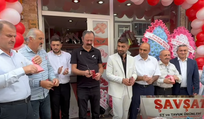 Şavşat’ta Et, Tavuk Ürünleri Şarküteri Açıldı