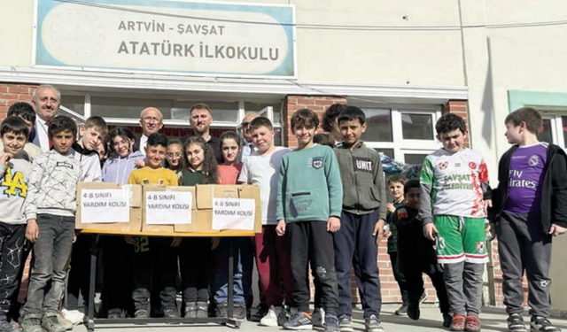 Şavşat Atatürk İlkokulu Örnek Bir Dayanışma Sergiledi