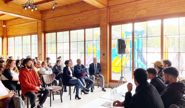 Filistin’de Savaş Koşulları Altında Sanat Söyleşisi Gerçekleşti