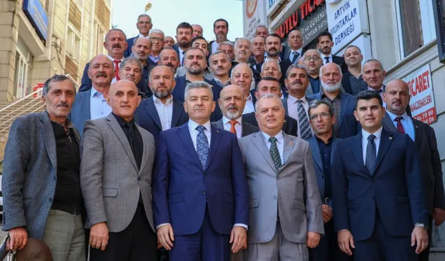 Vali Ergün, Artvin Muhtarlar Derneği'ni Ziyaret Etti