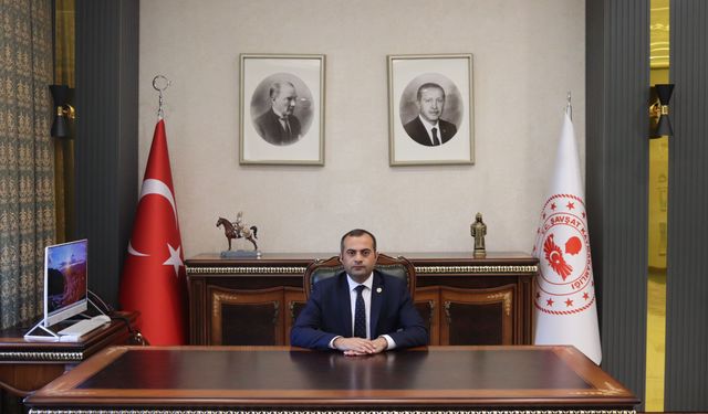 Şavşat Kaymakamı Bayram KÖSE 10 Kasım ATATÜRK 'ün Ebediyete İntikalinin 87. Yıldönümü Nedeniyle Bir Mesaj Yayınladı