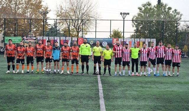 Bursa’da Şavşatlılar Geleneksel Futbol Turnuvasında Tek Yürek Oldu