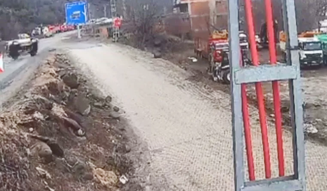 Şavşat'ta Bir Araç Defalarca Takla Attı; Can Kaybı Yok