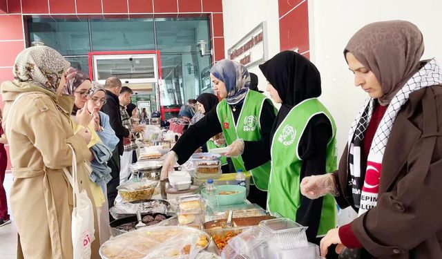 “Hayır Çarşısı” Kermesi Düzenlendi