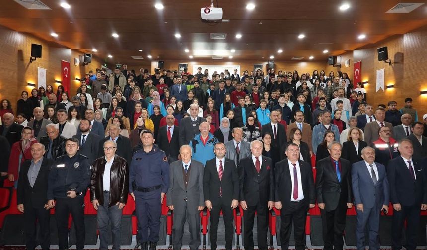 Şavşat’ta 24 Kasım Öğretmenler Günü Coşkuyla ve Duygusal Anlarla Kutlandı