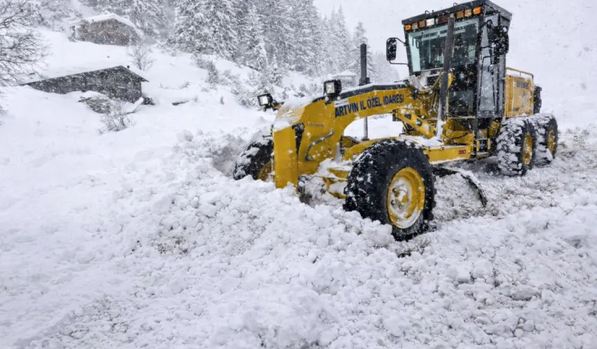 Artvin’de Karla Mücadele Sürüyor