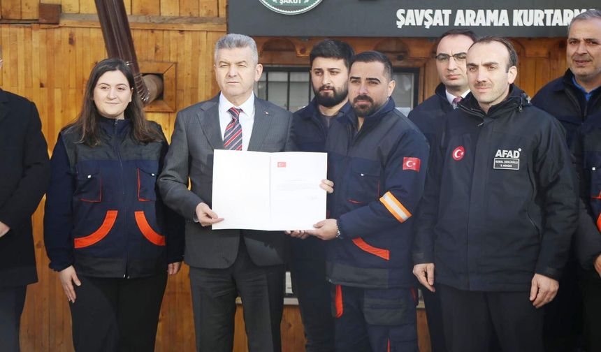 Vali Dr.Turan Ergün’den Şavşat Arama Kurtarma Derneği’ne Anlamlı Ziyaret