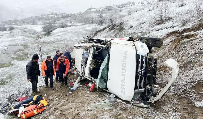 Şavşat'ta Ambulans Kazası