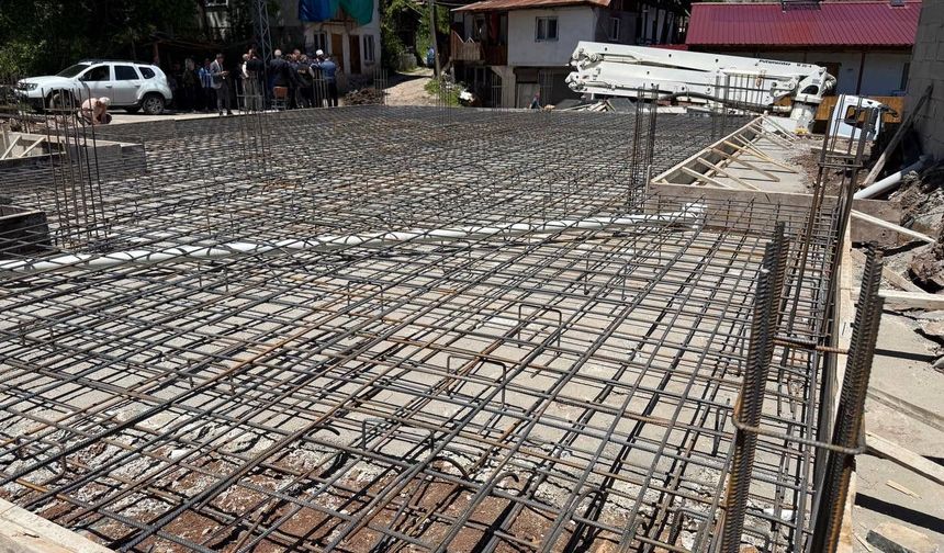 Yangında Kül Olan Dutlu Köyü Camisinin Yeniden Yapımı İçin Temel Atıldı