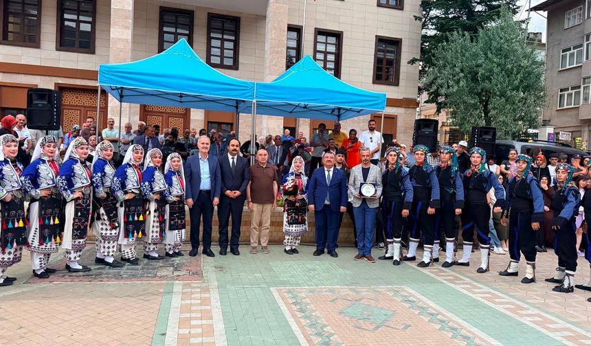 2 Bin Rakımda 60 Bin Yürek Aynı Horonda Buluştu