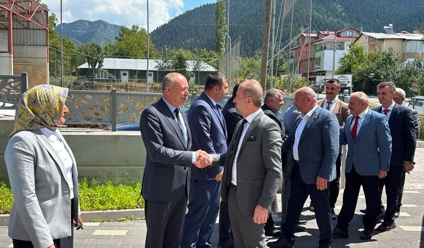 Beraat Şahin’den Şavşat’ta Yeni Eğitim Yılı Mesaisi
