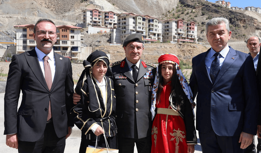Genelkurmay Başkanı Bayraktaroğlu Baba Ocağı Yusufeli’nde
